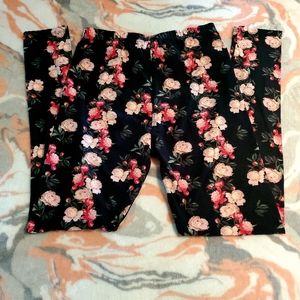 🌿4/$15🌿 New Mix Pink Floral Print Leggings